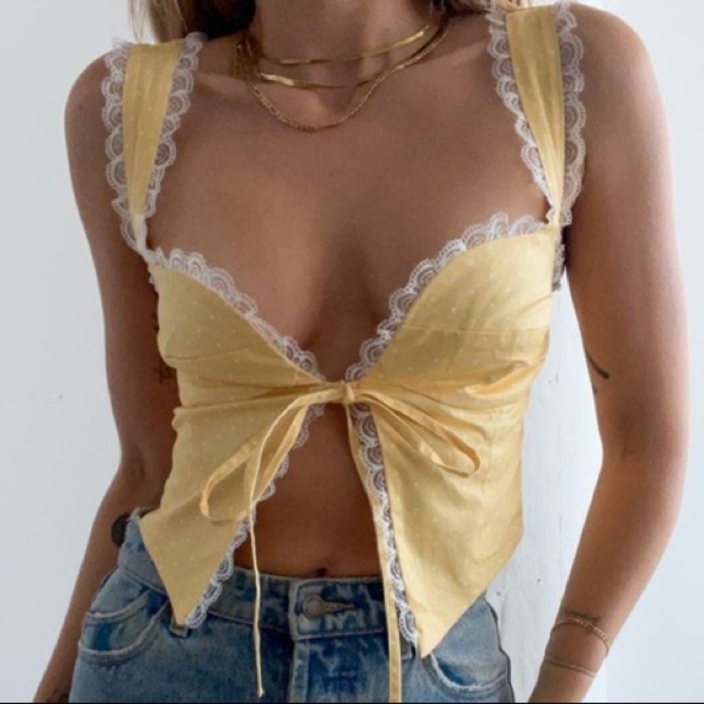 Rumours vineyard haven top ✨